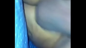 Tocando uma assitindo meu broder foder a minha namorada no pelo