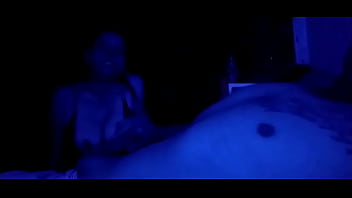 Vecina le gusta mamamerme el pito cuando se esposo se va de viaje Vecina le gusta mamamerme el pito cuando se esposo se va de viaje