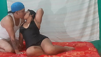 Cojiendome a mi veci mamandola rico