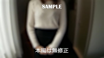 【フェラ・口内射精】いくみvol 01書道教室を開いている清楚な人妻は、投資詐欺にあってしまい、旦那にばれる前に補填したいと脱ぐことに・・・ 前半