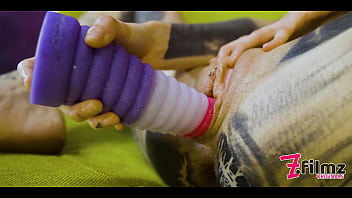 Alternative hippie tattooed teen wants to stuff her delicious pussy