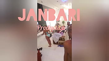 Quick doggy style with an awesome com on the ass