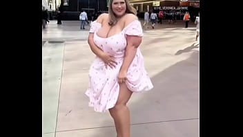 Who's ready for sundress season bbw highway #plussizemodel #bbw #bbws #biggirl