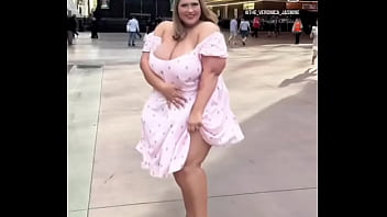 Who's ready for sundress season bbw highway #plussizemodel #bbw #bbws #biggirl