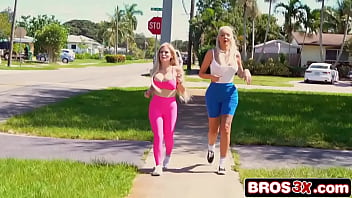 Miami two curvy blonde bimbos dominate a voyeur