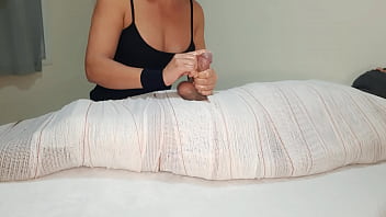 Part3 mummified handjob with interruption of cum for two minutes Part3 mummified handjob with interruption of cum for two minutes