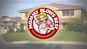 Nikki sexx milf with huge tits gives blowjob