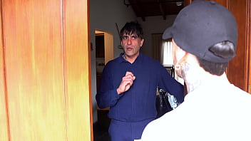 When the delivery guy arrives and my friend can't hold back her urge to suck his cock