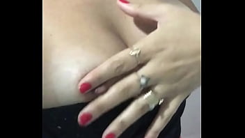 Alguém gostaria mama eles