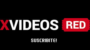 Reto a mi amiga a ver mi enorme polla y no dudo en probarla