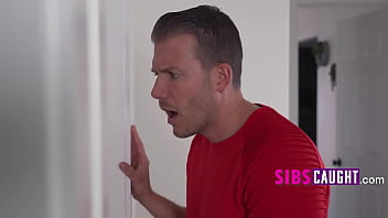 Flirty stepsister aria valencia