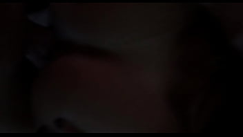 Safada abrindo o cuzinho