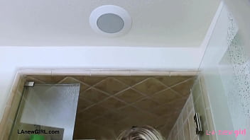 Blonde bombshell enjoys a sensual bath