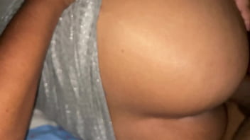 Sentiu o pau duro e quis pau no fundo da buceta