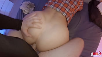 Seeing my hot stepsister's ass i started to jerk off but my stepsister took care of my dick and let me fuck her ass