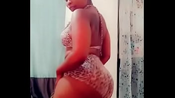 Big booty twerk
