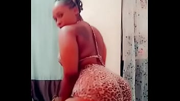 Big booty twerk