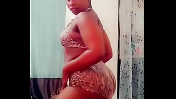 Big booty twerk