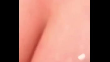 Chica linda teniendo sexo de una manera increíble