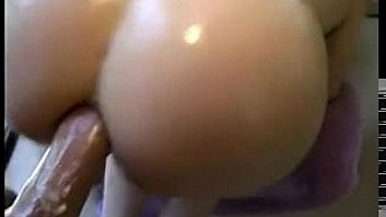 Natural tits porn playing anal while squirting