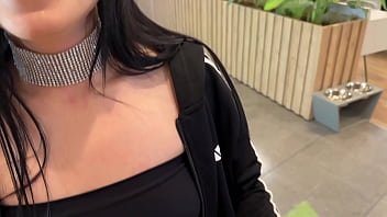 I meet a fan at the mall