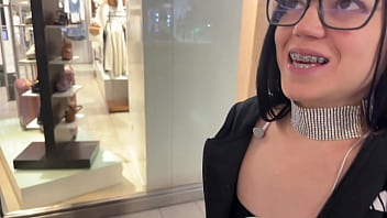 I meet a fan at the mall