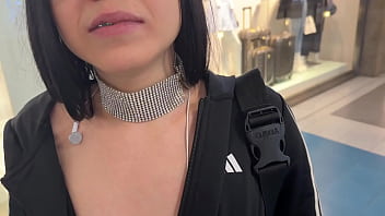 I meet a fan at the mall