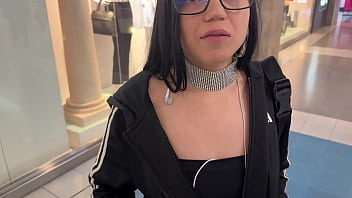 I meet a fan at the mall