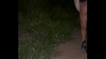 Esposa se exibe durante o jogo fica com um desconhecido na frente do corno e termina no mirante do morro da cruz e coloca marido pra chupar junto