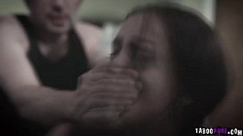 Alina lopez goes down and gave tommy a hot steaming blowjob