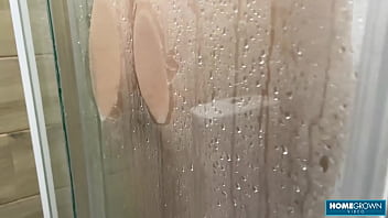 Gorgeous babe got her pussy stretched by a massive cock