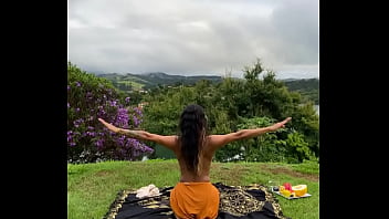 Bom dia hot yoga matinal