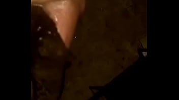 Le pedi sacar leche de sus tetas 2