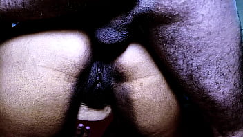 Sem enrolação ela me mamou cospiu e pediu pra eu socar no cuzinho