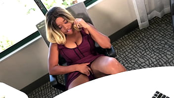 When the boss is away i play with my pussy