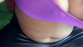 Oyo room sex gf ke saath full romance pussy fucking with hindi audio