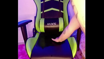 I have never seen an elephant squirting like this