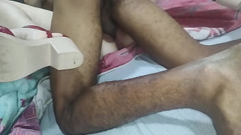 Gostoso safado me encheu de porra bem quente na minha buceta