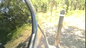 母狗被绑在停车场被狠狠的玩弄 母狗被绑在停车场被狠狠的玩弄
