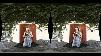 Curvy milf welcomes you home from war milfvr