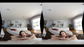 Curvy milf welcomes you home from war milfvr