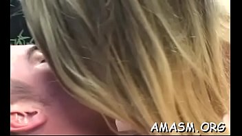 Glamour darling drilled well in doggy