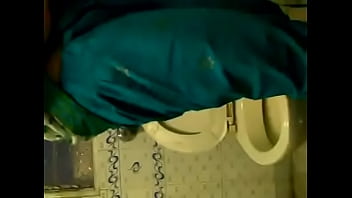 Video indian girl peeing