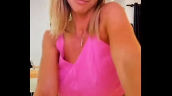 Sole moviendo el culo