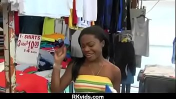 Amateur has sex for some quick cash 2