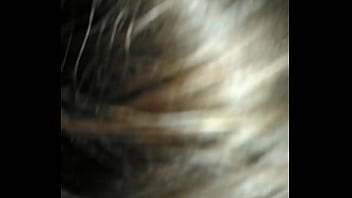 Сосёт член мужику малолетка