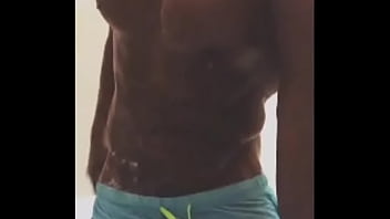 Pauzudo Diego Barros De Pau Duro No Short Molhado Huge Big Hard Dick Wet thumbnail