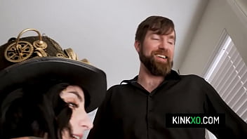 Horny teen lets perv stud fucks her pussy