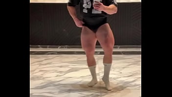 Pumped legs after workout is the best feeling lets go to check my new account ️