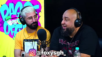 Ela consegue medir seu pau com a boca